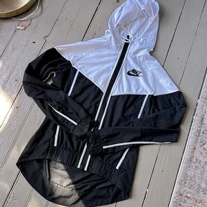 White and Black Nike Zipup Windbreaker